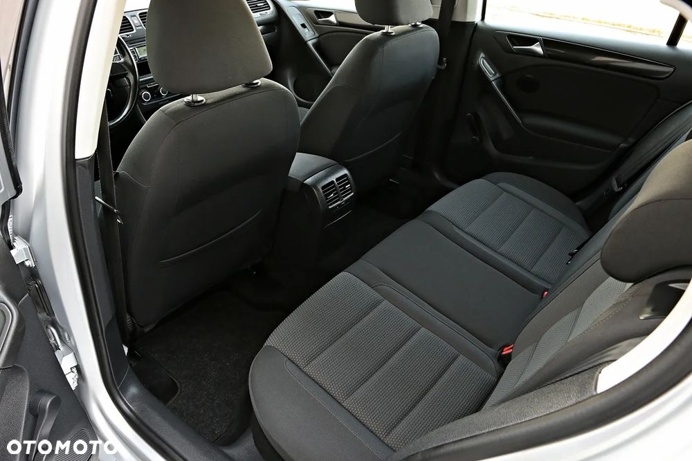 Volkswagen Golf 1.6 TDI DPF BlueMotion Technology Team - 31