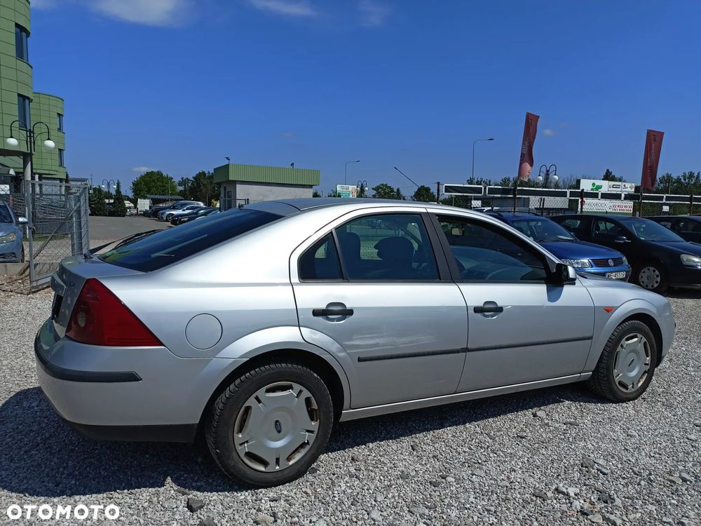 Ford Mondeo - 4