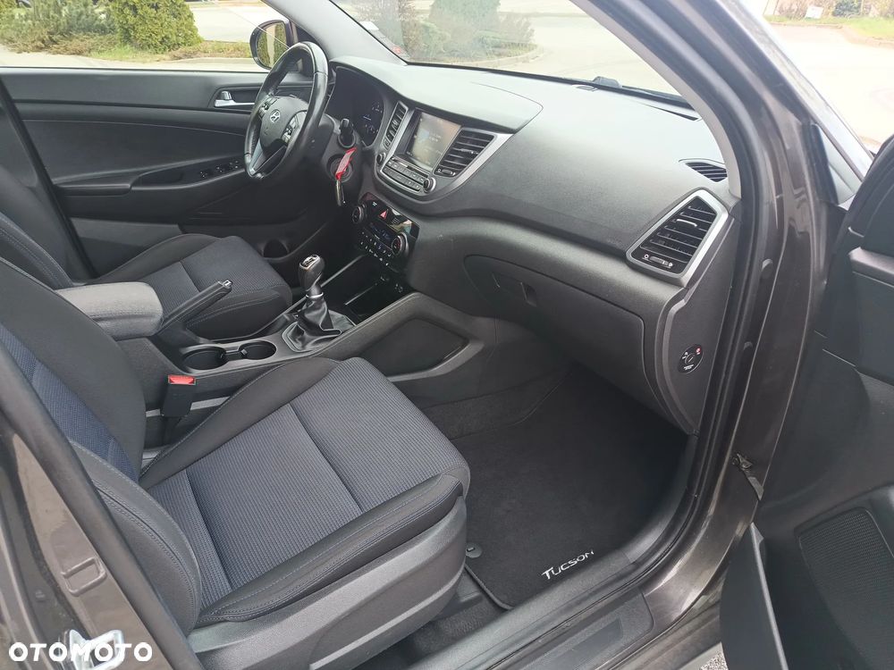 Hyundai Tucson blue 1.7 CRDi 2WD Advantage - 24