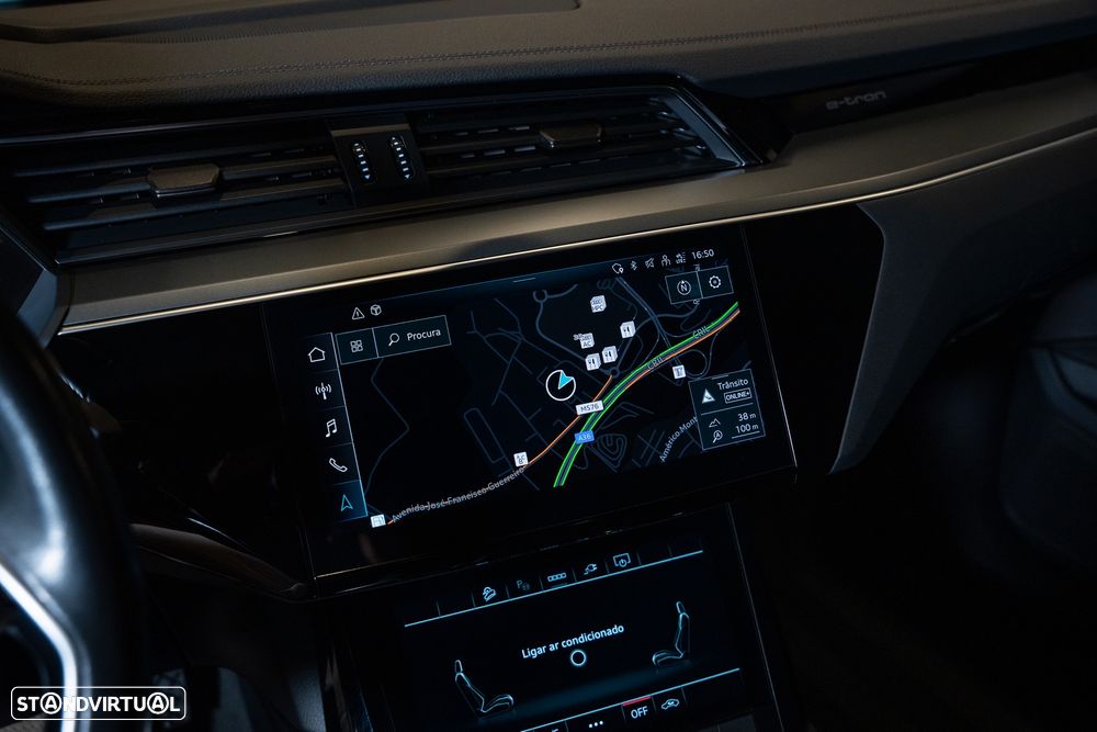 Audi Q8 e-Tron Sportback 55 quattro S line - 18
