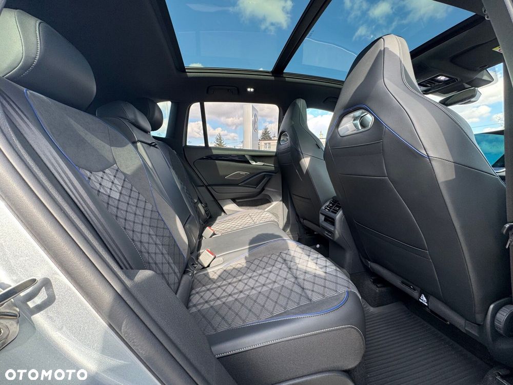 Volkswagen Tiguan - 10