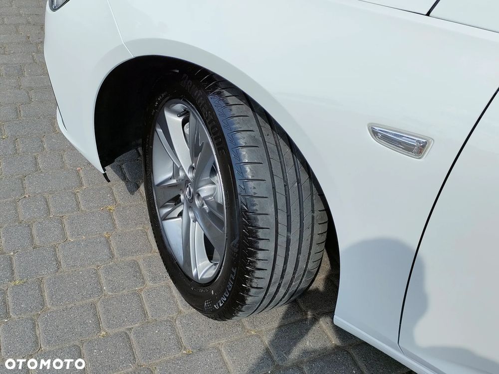 Opel Insignia 2.0 CDTI Elegance S&S - 6