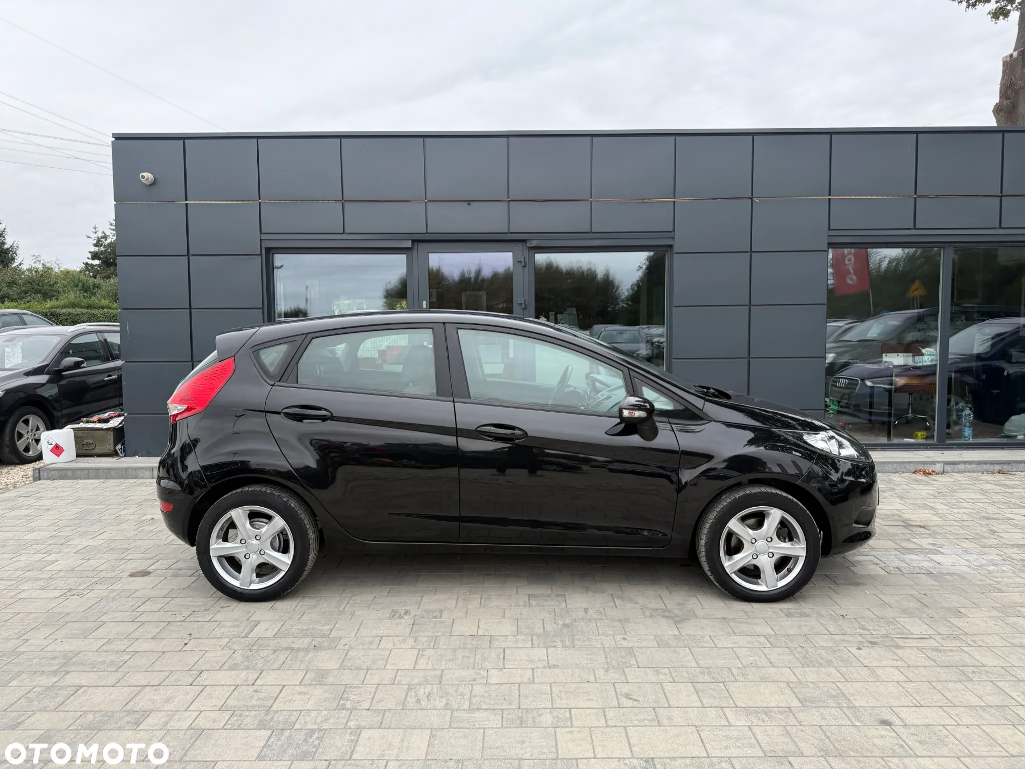 Ford Fiesta 1.25 Ambiente - 22