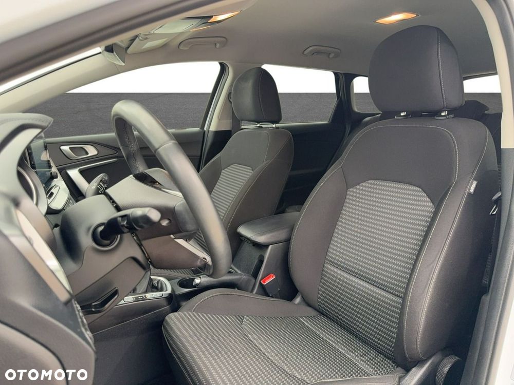 Kia Ceed - 17