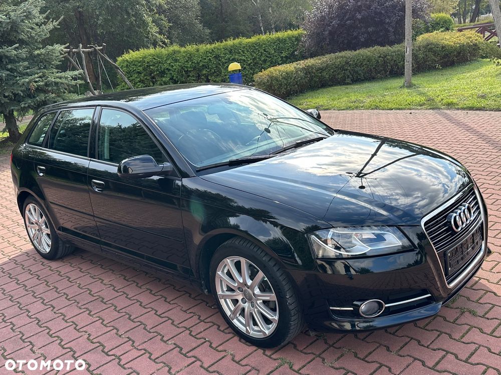 Audi A3 Sportback 1.6 TDI DPF Ambiente - 26