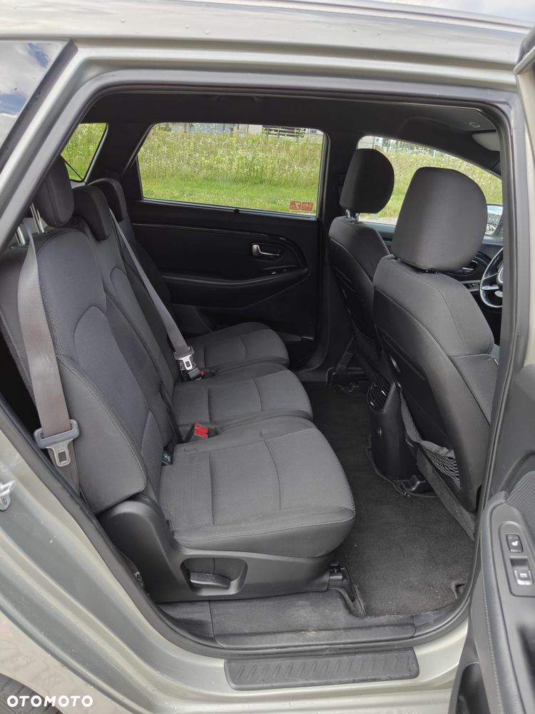 Kia Carens 1.7 CRDi L - 6