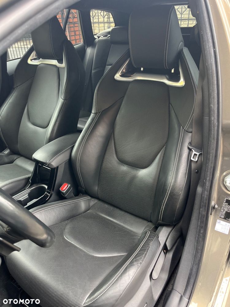 Toyota Corolla - 18