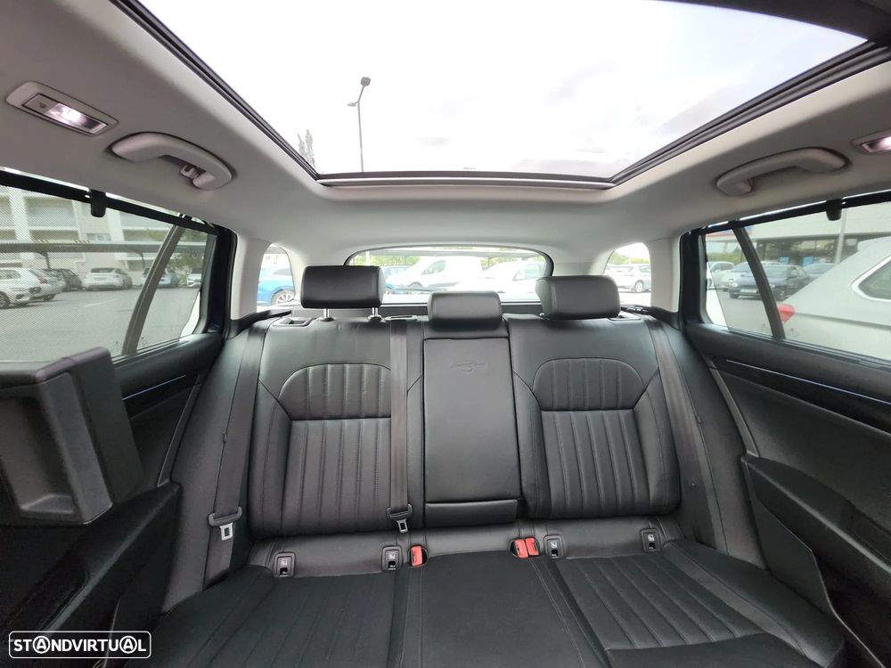 Skoda Superb Break 2.0 TDI Laurin&Klement DSG - 10