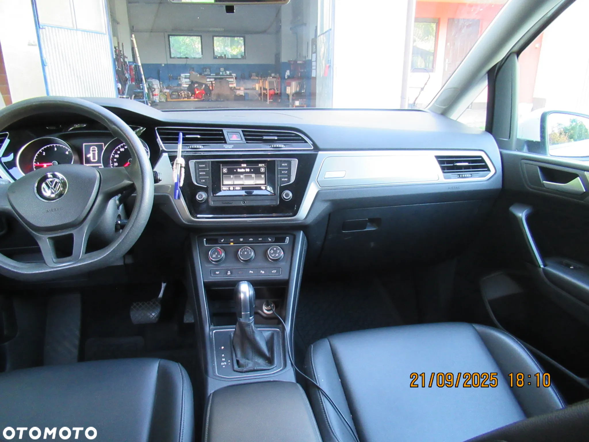 Volkswagen Touran 2.0 TDI BMT Comfortline DSG - 10