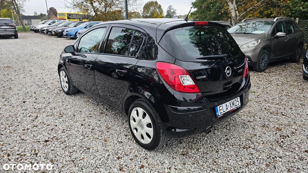 Opel Corsa 1.4 16V Energy - 4