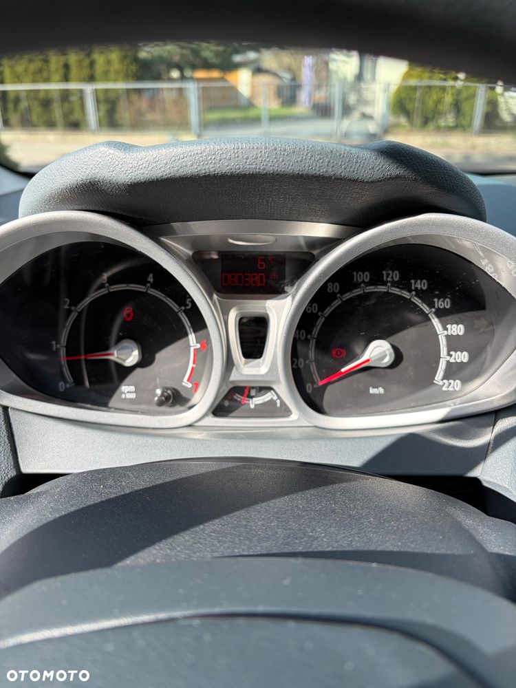 Ford Fiesta 1.25 Titanium - 21