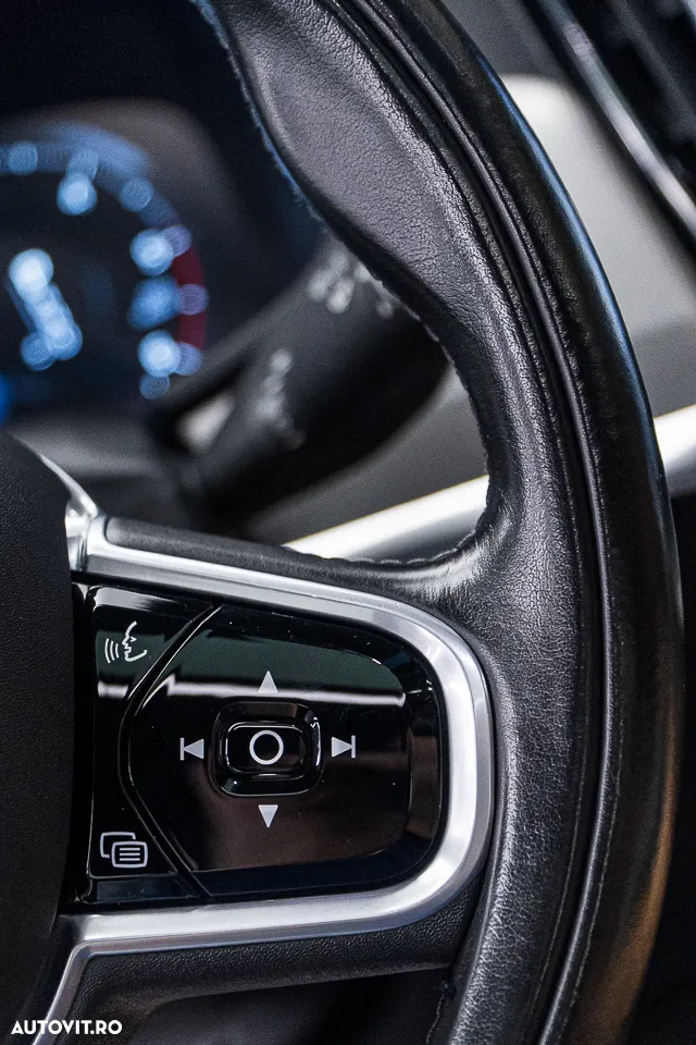 Volvo S90 D5 AWD Geartronic Inscription - 35