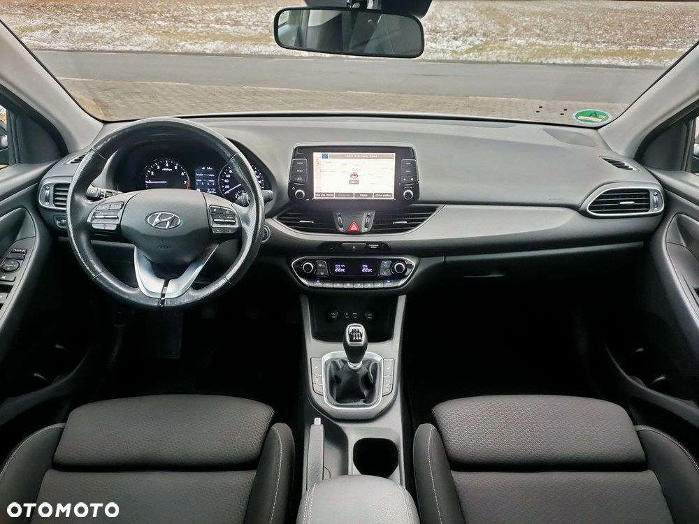 Hyundai i30 1.4 T-GDI Premium - 30