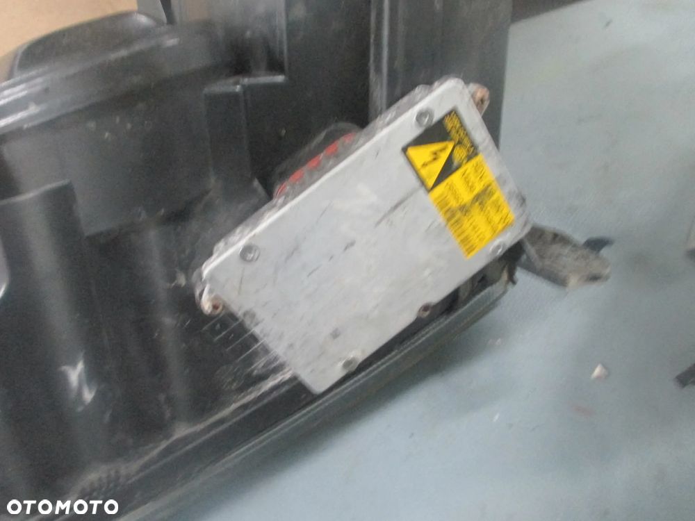 Lampa przednia Vectra C Signum Xenon Hella Europa - 8