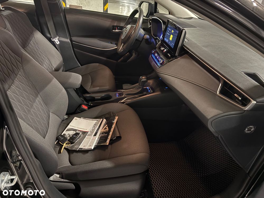 Toyota Corolla 1.8 Hybrid Comfort - 22
