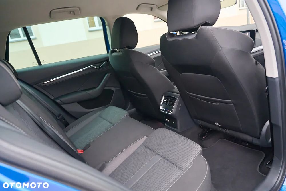 Skoda Octavia 2.0 TDI Style DSG - 16