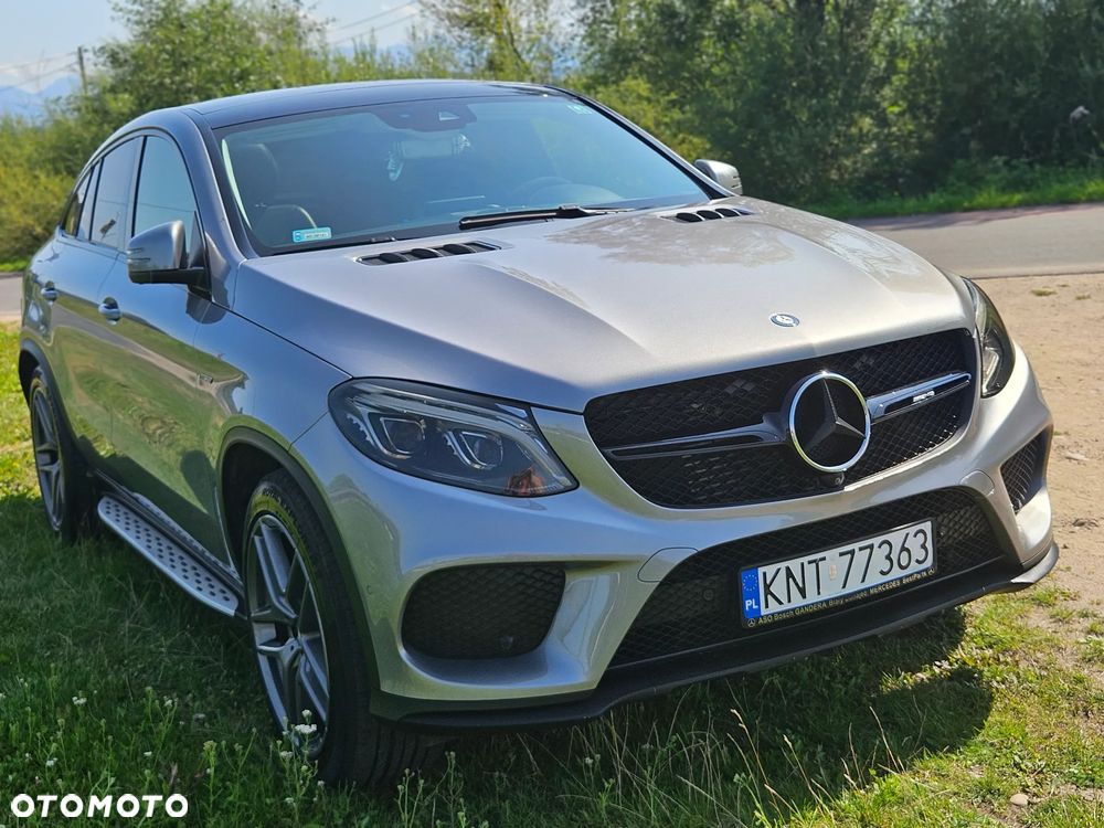 Mercedes-Benz GLE - 1