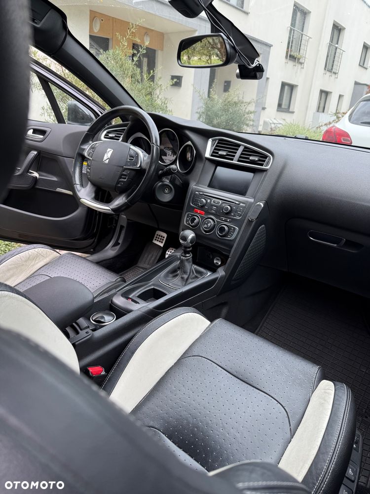 Citroën DS4 2.0 HDi SportChic - 3