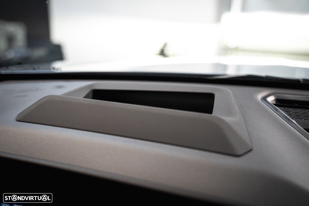 BMW iX2 eDrive20 Pack Desportivo M - 11