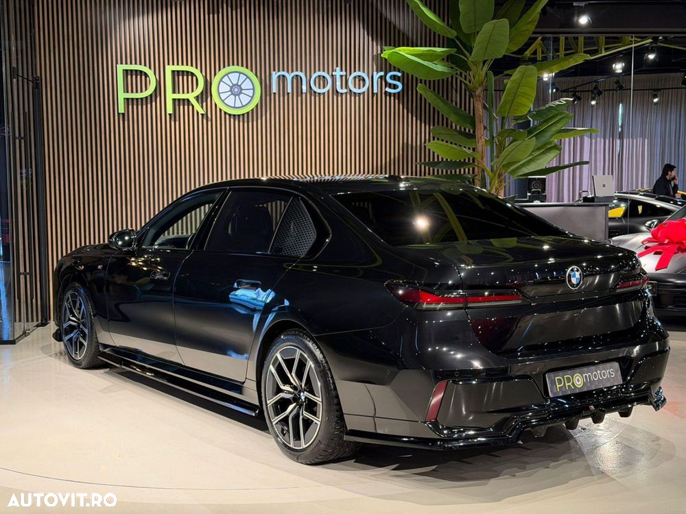 BMW Seria 7 740d xDrive MHEV - 16