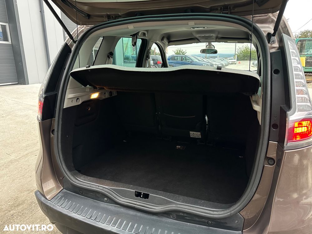 Renault Scenic ENERGY TCe 130 BOSE EDITION - 10