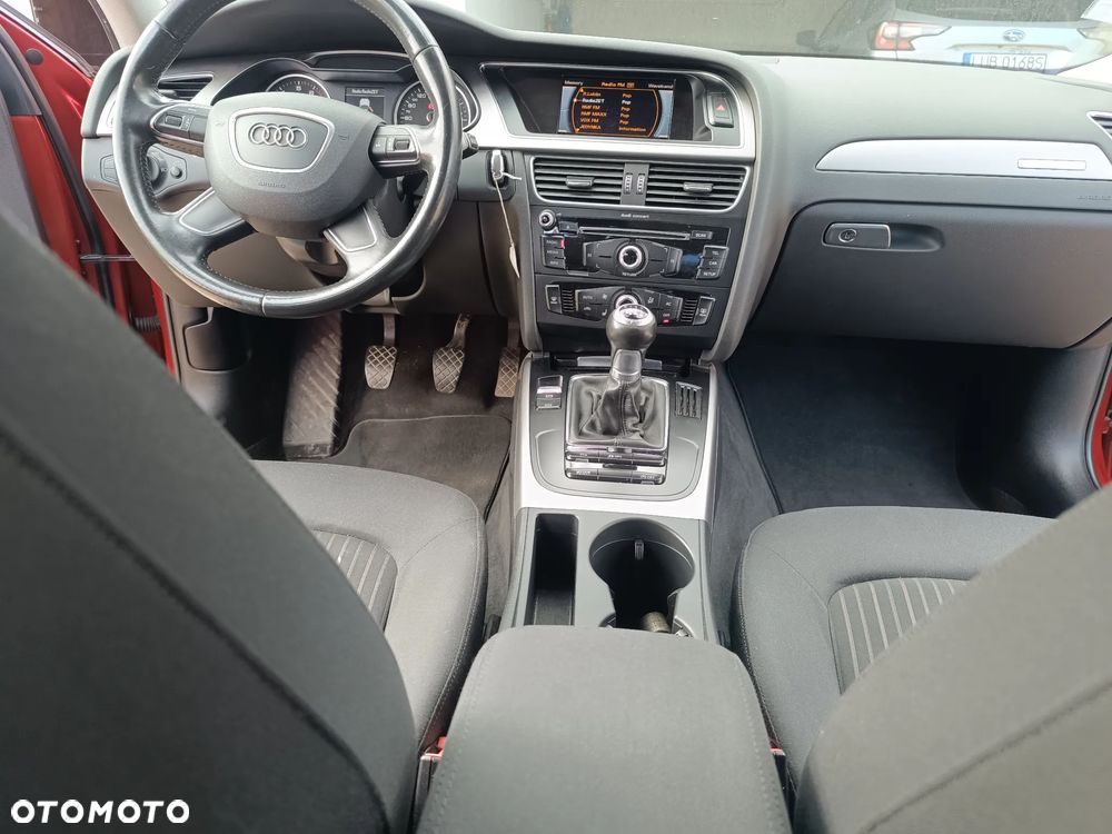 Audi A4 Limousine - 35