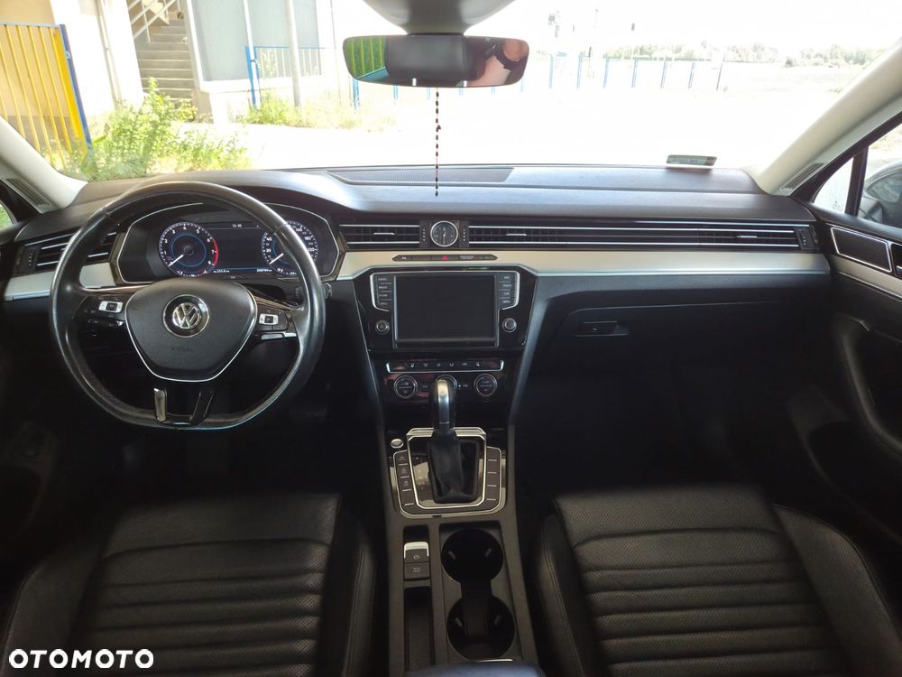 Volkswagen Passat 1.8 TSI BMT Highline DSG - 11