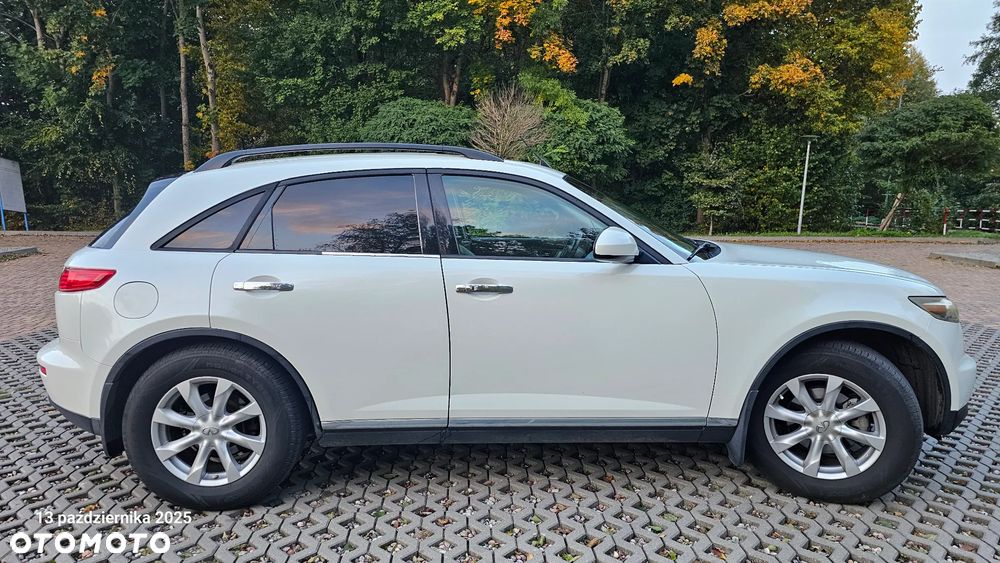 Infiniti FX FX35 - 10