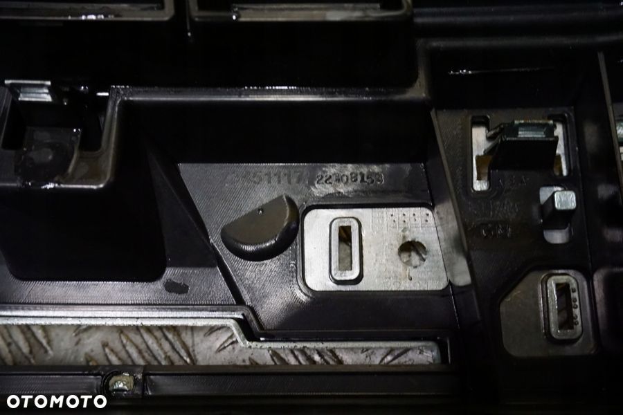 CHEVROLET COLORADO 2015 - 2020 Atrapa Przód Grill Chrom USA - 10