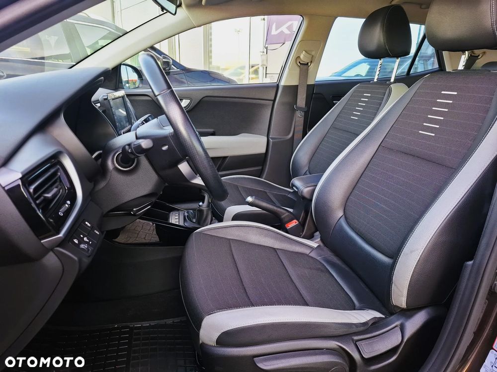 Kia Stonic 1.0 T-GDI L - 11