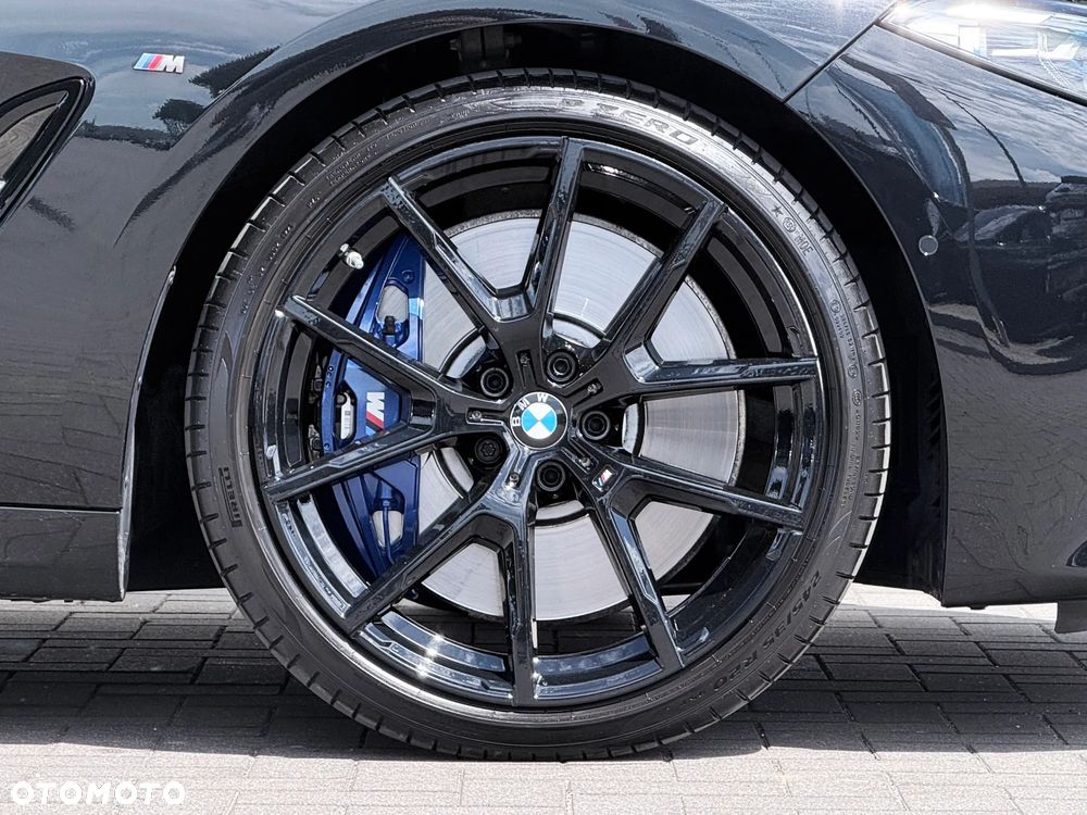 BMW Seria 8 - 14