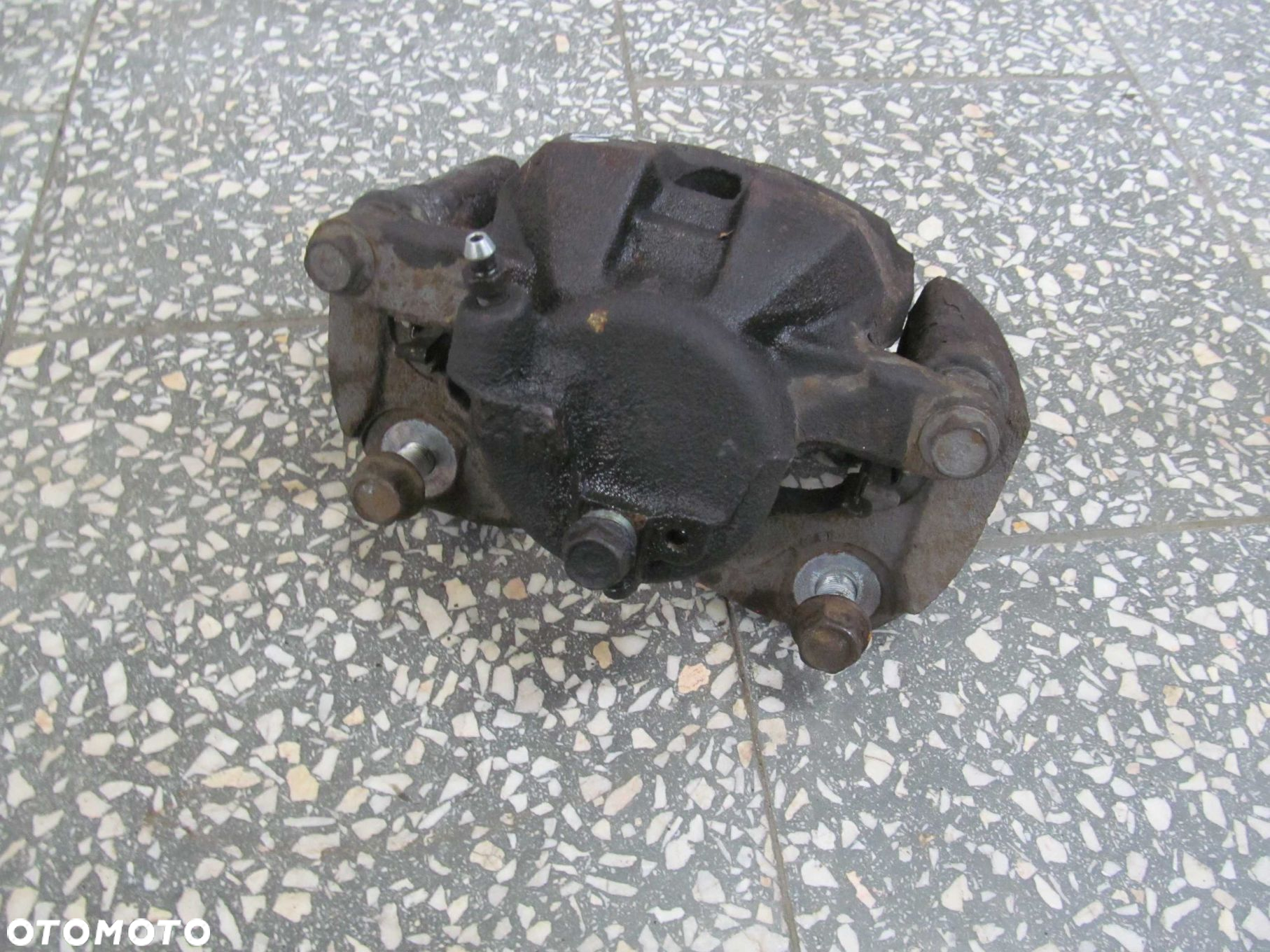 TOYOTA RAV4 III 2.2 D4D ZACISK HAMULCOWY PRZOD LEWY 05-12 - 3