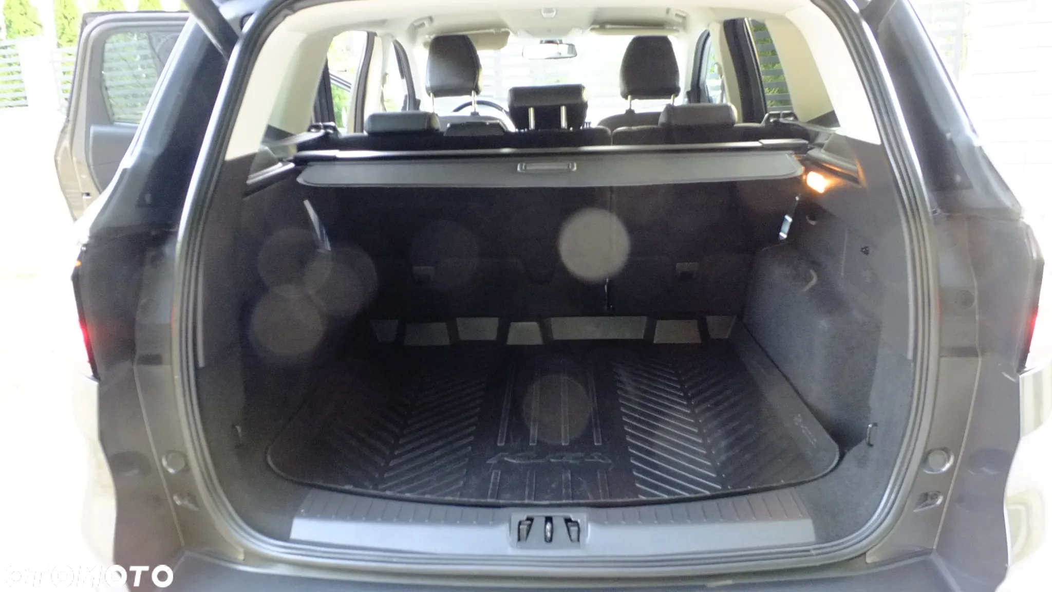 Ford Kuga 1.5 EcoBoost FWD Edition ASS MMT6 - 16