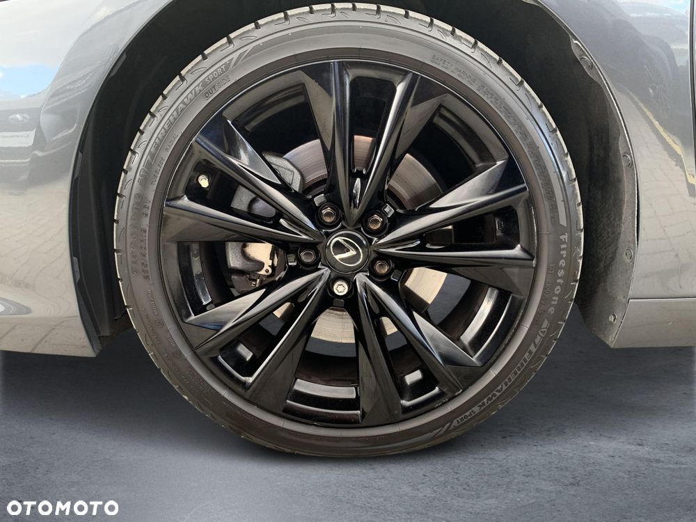 Lexus ES 300h F Sport Edition - 26