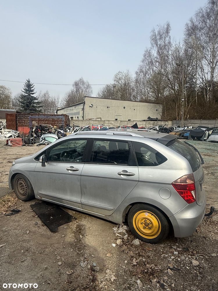 Honda FRV I na części - 2