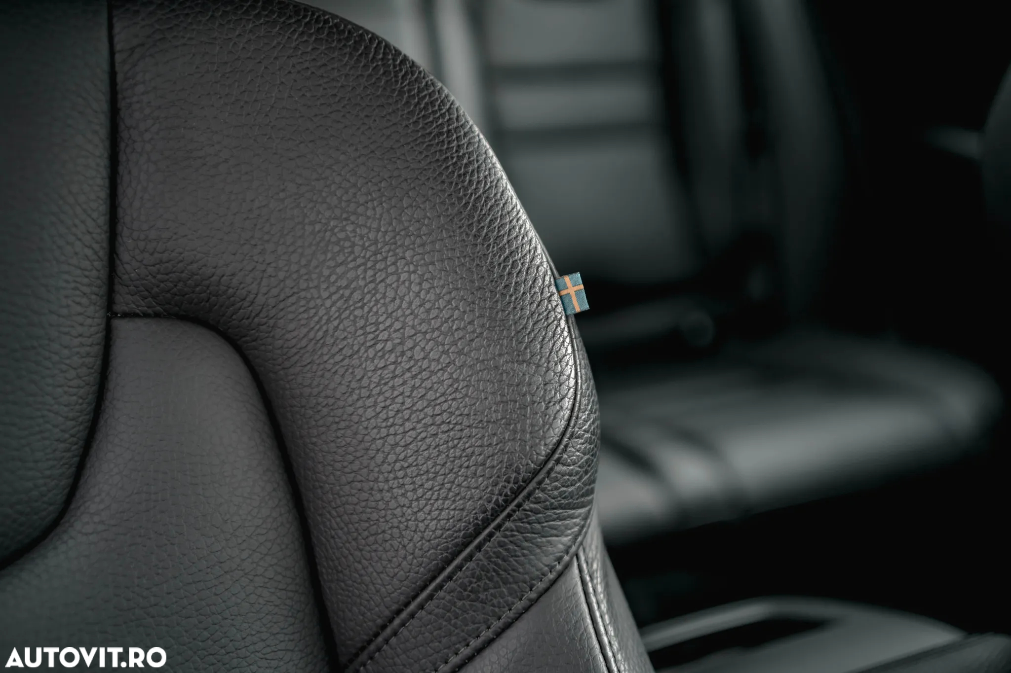 Volvo V60 D3 Geartronic Momentum - 33