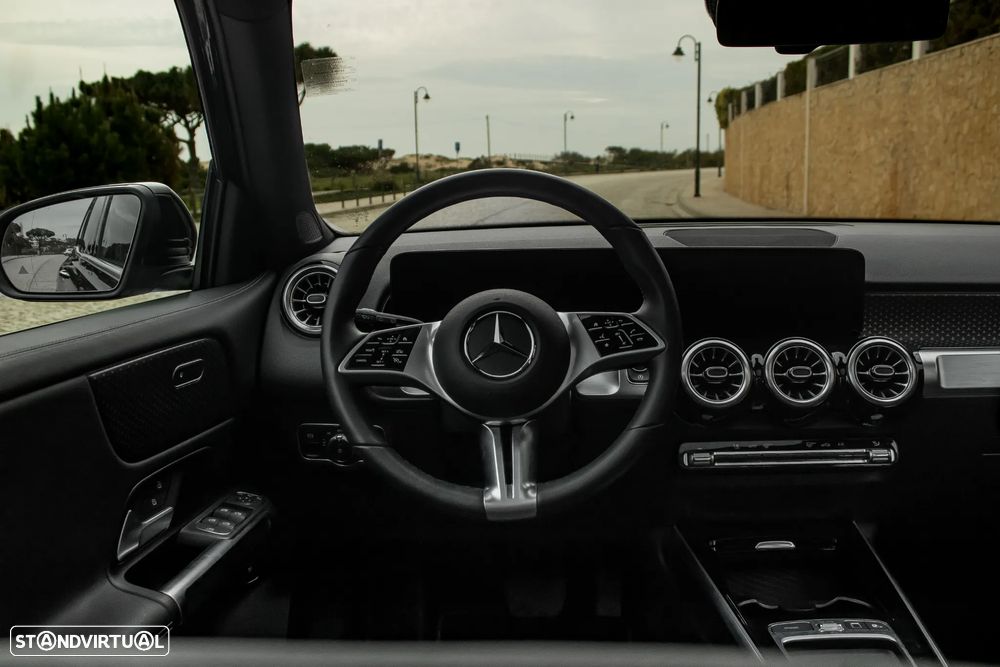 Mercedes-Benz GLB 200 d 4Matic 8G-DCT Entry - 2