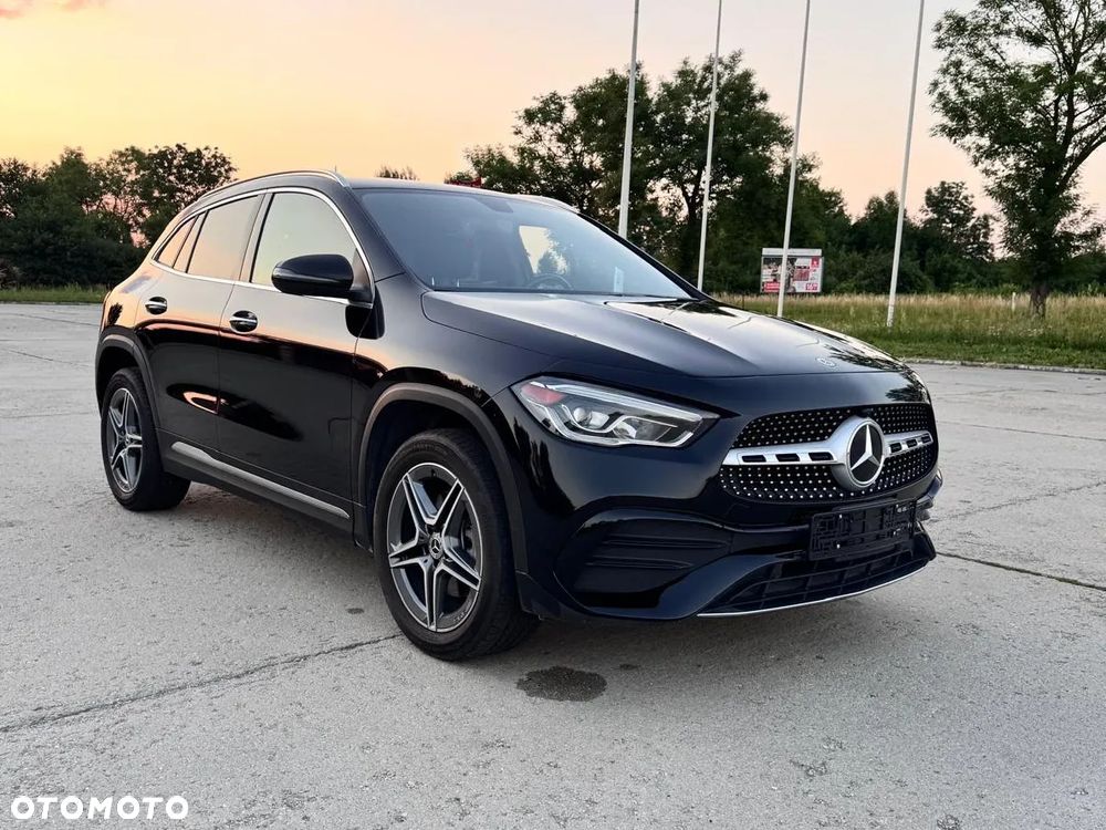 Mercedes-Benz GLA 250 8G-DCT AMG Line - 2