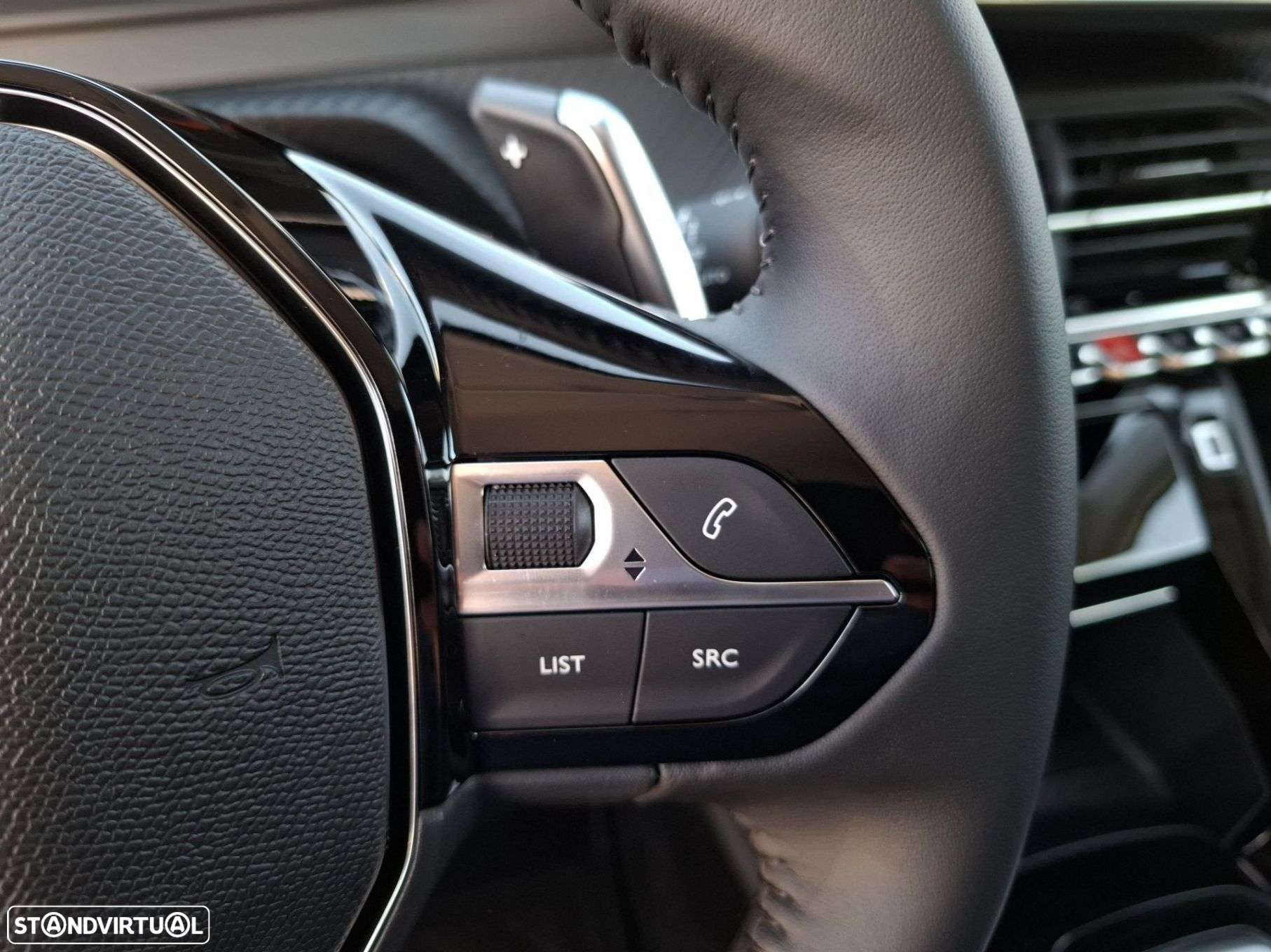 Peugeot 208 1.2 Hybrid Allure e-DCS6 - 17