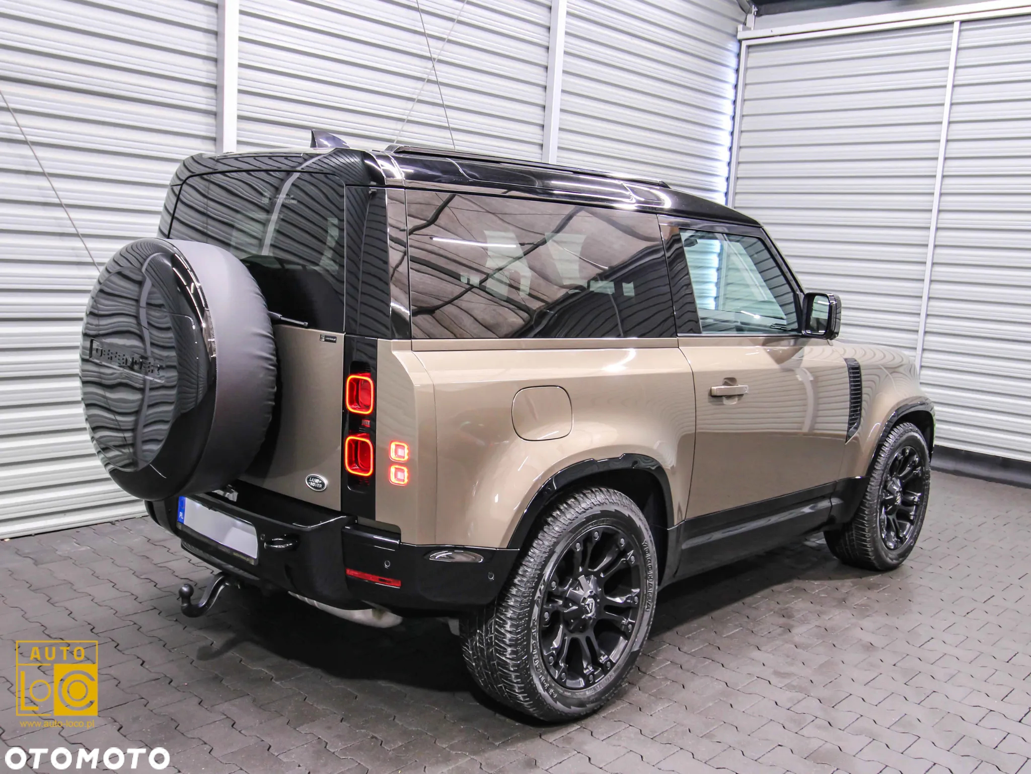 Land Rover Defender 90 D250 HSE - 8