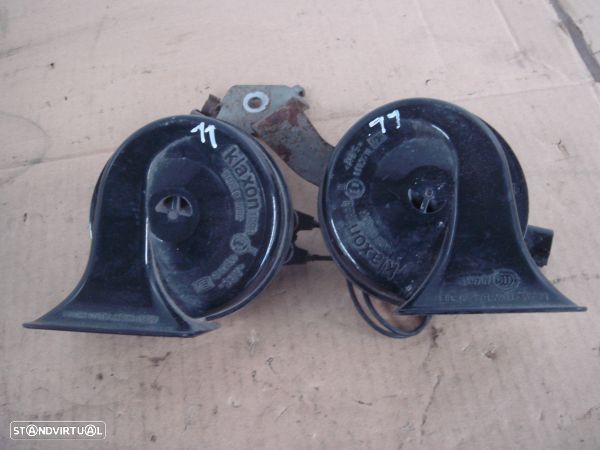 Buzina Jaguar X-Type (X400) - 1