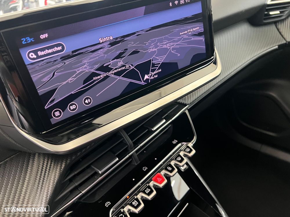 Peugeot 2008 1.2 PureTech Allure Pack EAT8 - 18
