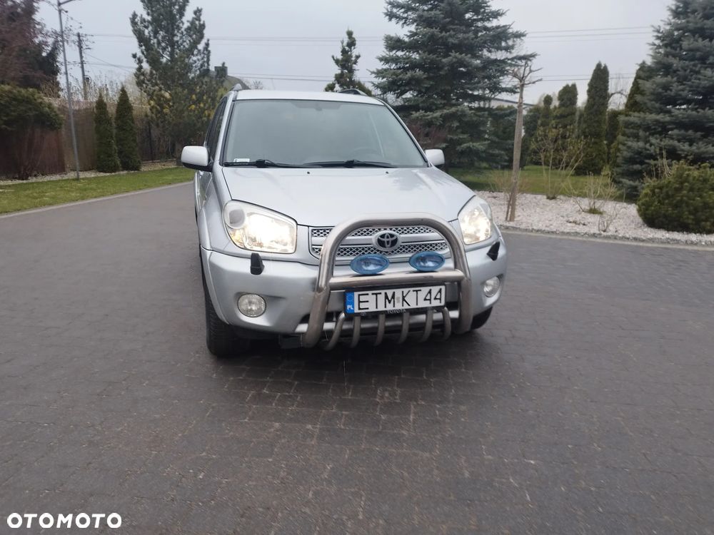 Toyota RAV4 2.0 VVT-i Sol - 3