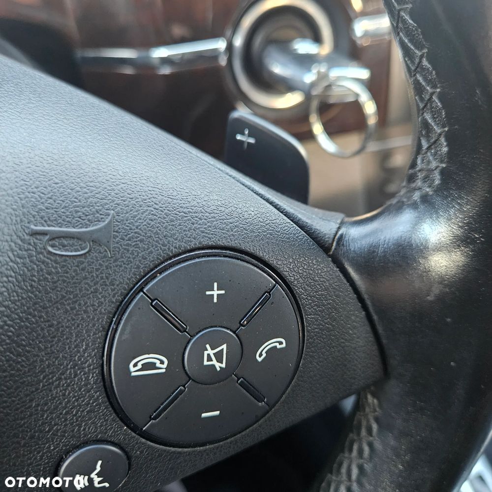 Mercedes-Benz GLK 250 CDI DPF 4Matic BlueEFFICIENCY 7G-TRONIC SPORT EDITION - 37