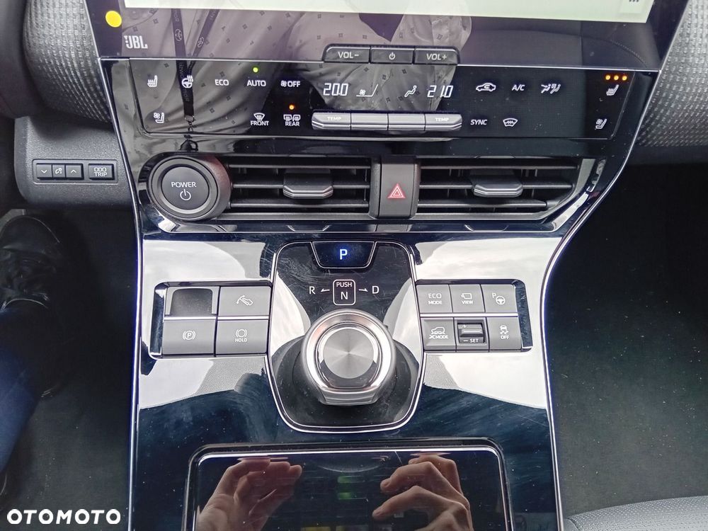 Toyota bZ4X 71.4kWh 4x4 Premiere Edition - 15