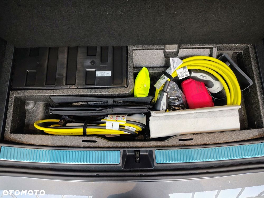 Volkswagen Passat - 13