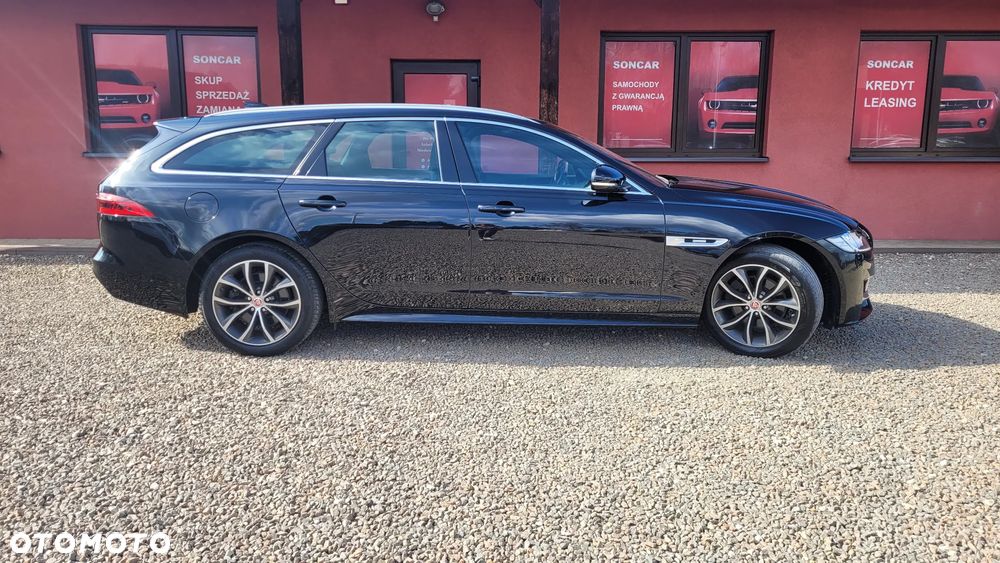 Jaguar XF 20d Portfolio - 4