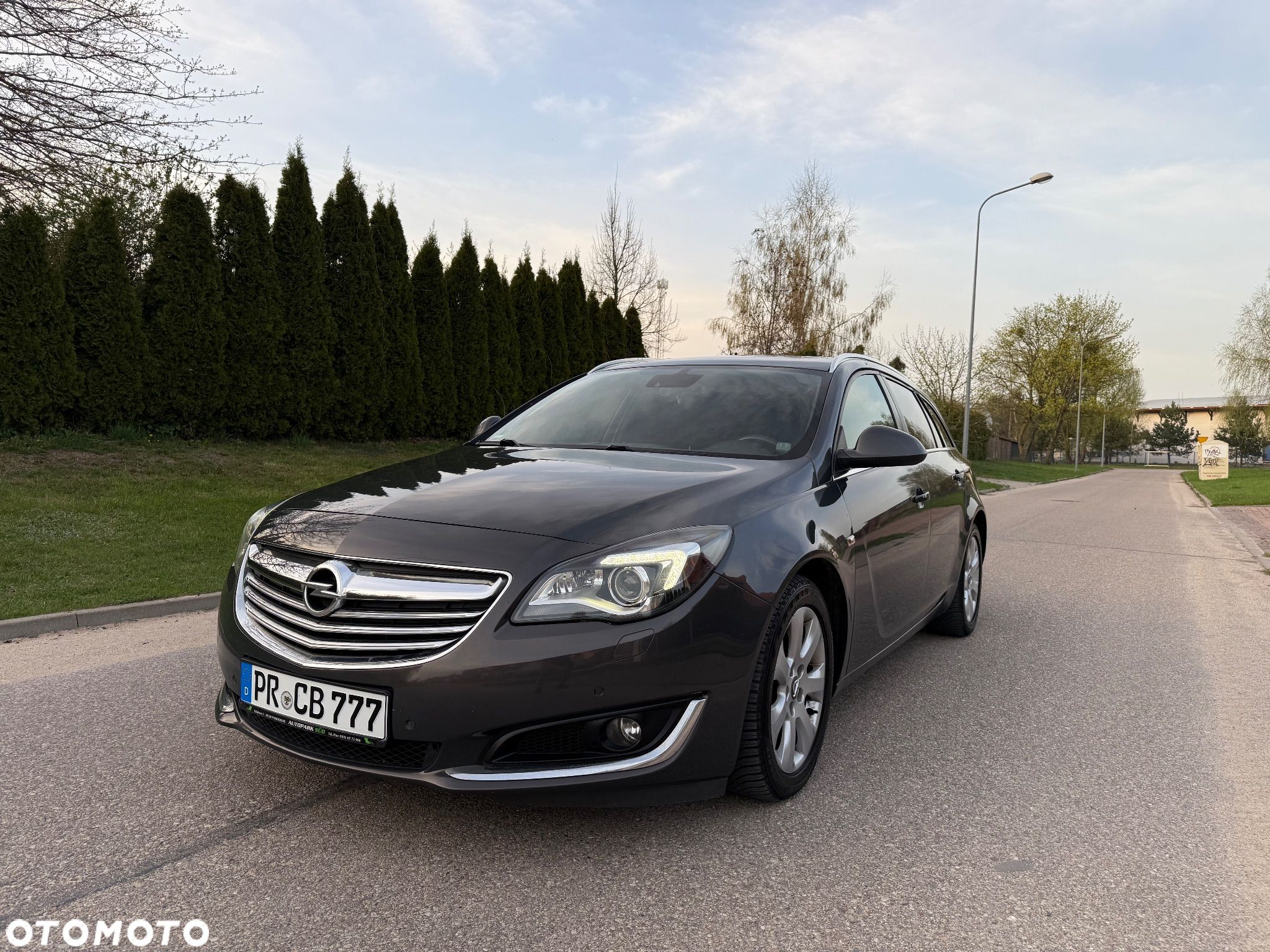 Opel Insignia - 1