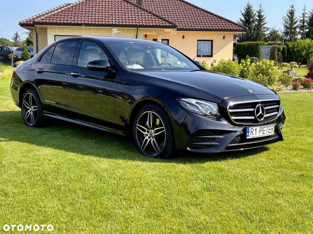 Mercedes-Benz Klasa E 220 d 4-Matic 9G-TRONIC - 2