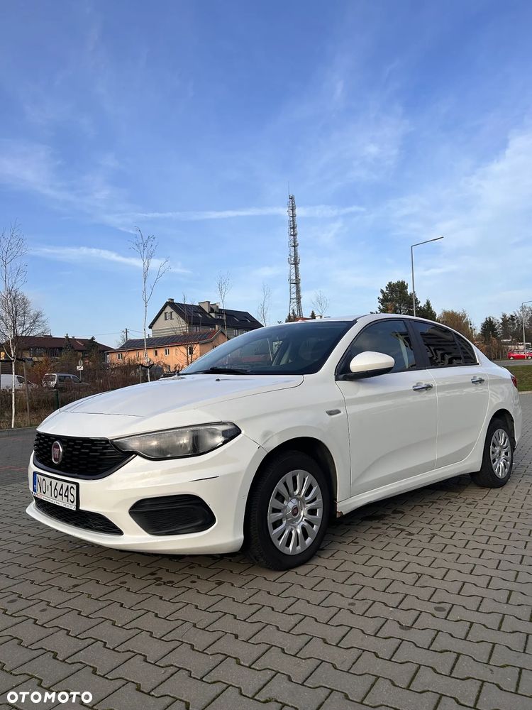 Fiat Tipo 1.4 16v Easy - 16